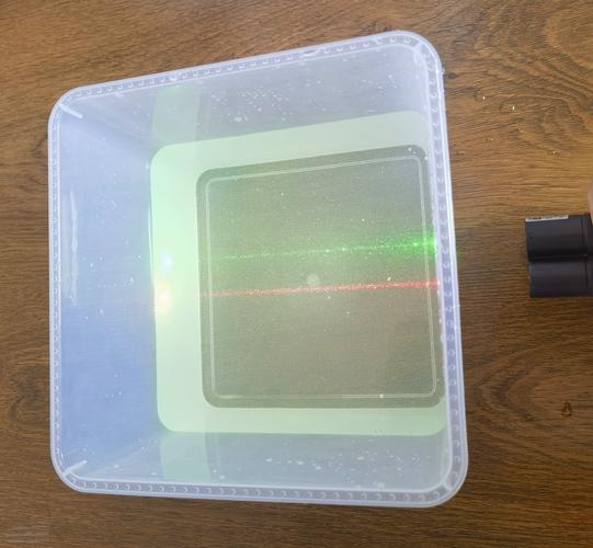 磁吸式激光笔在光学实验教学中的应用与优势